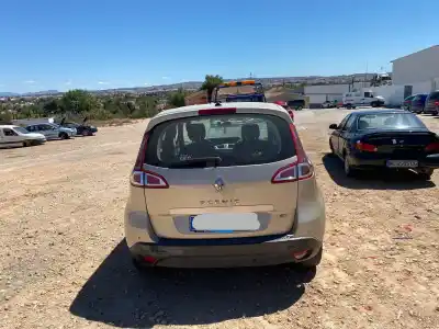 Scrapping Vehicle renault scenic iii (jz) 1.5 dynamique of the year 2009 powered k9k g8