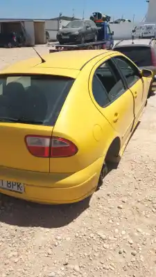Здавання транспортного засобу seat leon (1m1) 1.6 16 v року 0 потужний azd
