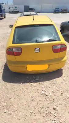 Здавання транспортного засобу seat leon (1m1) 1.6 16 v року 0 потужний azd