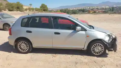 Sloopvoertuig honda civic berlina 3 (ep1/2) 1.4i s van het jaar 2002 aangedreven d16v1