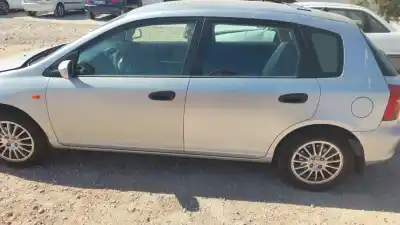 Sloopvoertuig honda civic berlina 3 (ep1/2) 1.4i s van het jaar 2002 aangedreven d16v1