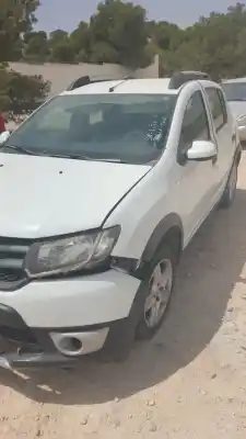 Veicolo di demolizione dacia sandero laureate dell'anno 2012 alimentato h4b b4