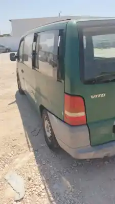 Véhicule à la ferraille clase c vito w638 combi 112 cdi 638.194 de l'année 0 alimenté 