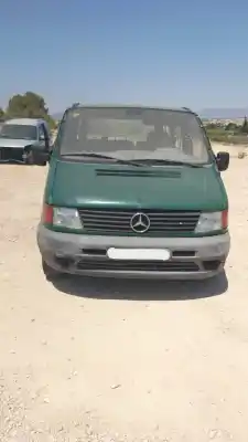 Véhicule à la ferraille clase c vito w638 combi 112 cdi 638.194 de l'année 0 alimenté 