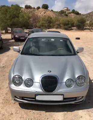 Scrapping Vehicle jaguar stype 3.0 v6 of the year 1999 powered fc