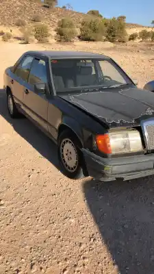 Verschrottungsfahrzeug mercedes-benz clase e w124 berlina e 230 124.023 des jahres 0 angetrieben m102982