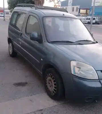Veículo de Sucata citroen berlingo xtr 1.6 hdi 92 do ano 2006 alimentado 9hx