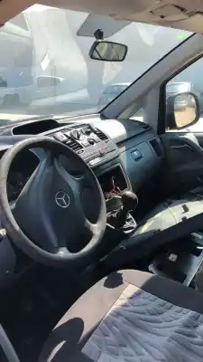 Scrapping Vehicle clase c vito w639 basic. combi 111 cdi compacto 639.601 of the year 2000 powered 646982
