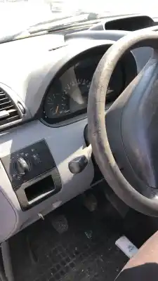 Scrapping Vehicle clase c vito w639 basic. combi 111 cdi compacto 639.601 of the year 2000 powered 646982