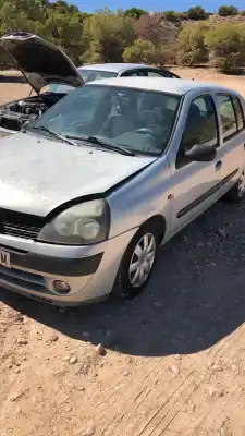 Здавання транспортного засобу renault clio ii fase ii b cb0 authentique року 0 потужний d7f g7