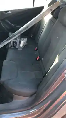 Scrapping Vehicle bmw 3 (e46) 320 i of the year 2000 powered 0