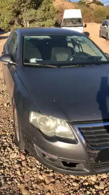 Scrapping Vehicle bmw 3 (e46) 320 i of the year 2000 powered 0