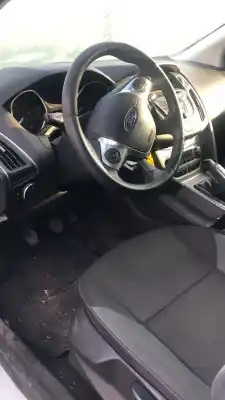 Veículo de Sucata ford focus turn cb8 trend do ano 1992 alimentado m1da