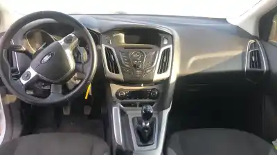 Veículo de Sucata ford focus turn cb8 trend do ano 1992 alimentado m1da