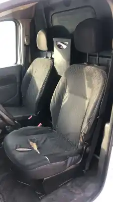 Veículo de Sucata renault kangoo profesional do ano 1996 alimentado k9k a8