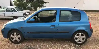 Здавання транспортного засобу renault clio ii fase ii b cb0 authentique року 0 потужний k9k a7