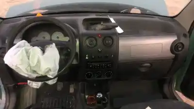 Vehicul casat citroen berlingo 2.0 hdi sx plus familiar al anului 0 alimentat rhy