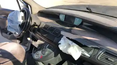 Veicolo di demolizione citroen c8 2.2 hdi 16v premier ii dell'anno 0 alimentato 4hw