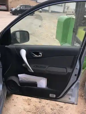 Veículo de Sucata renault koleos i expression 150 cv / 110 kw do ano 0 alimentado m9rz8