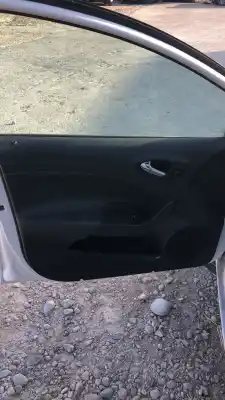 Veicolo di demolizione seat ibiza (6j5) reference dell'anno 0 alimentato cus