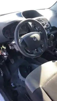 Véhicule à la ferraille renault kangoo expression profesional de l'année 0 alimenté k9k e6