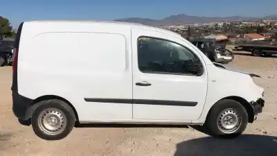 Véhicule à la ferraille renault kangoo expression profesional de l'année 0 alimenté k9k e6