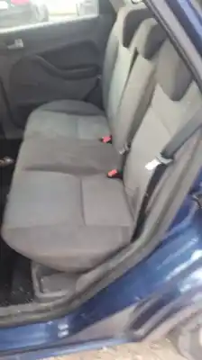 Veículo de Sucata ford focus berlina (cap) ambiente (d) do ano 0 alimentado kkda