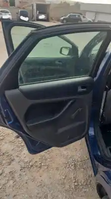 Veículo de Sucata ford focus berlina (cap) ambiente (d) do ano 0 alimentado kkda