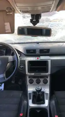 Veicolo di demolizione volkswagen passat berlina (3c2) 2.0 tdi dell'anno 0 alimentato bkp