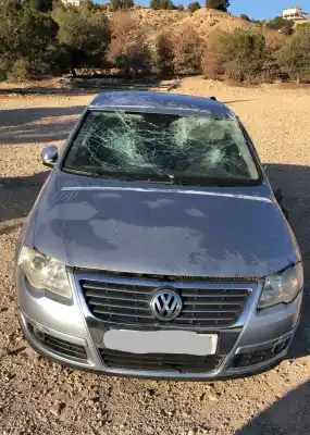Veicolo di demolizione volkswagen passat berlina (3c2) 2.0 tdi dell'anno 0 alimentato bkp