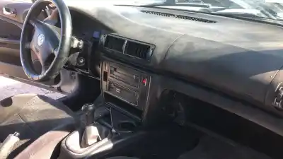 Veículo de Sucata volkswagen passat berlina (3b2) comfortline do ano 0 alimentado atj