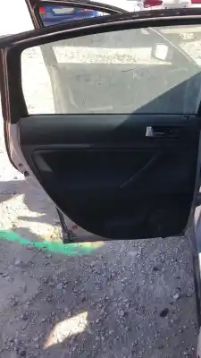 Veículo de Sucata volkswagen passat berlina (3b2) comfortline do ano 0 alimentado atj