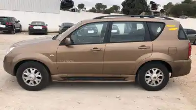 Sloopvoertuig ssangyong rexton rx 270 full van het jaar 0 aangedreven d d27dt