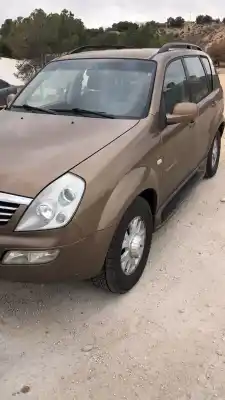 Sloopvoertuig ssangyong rexton rx 270 full van het jaar 0 aangedreven d d27dt