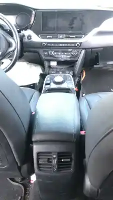 Scrapping Vehicle kia niro eniro drive of the year 0 powered em16