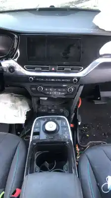 Scrapping Vehicle kia niro eniro drive of the year 0 powered em16