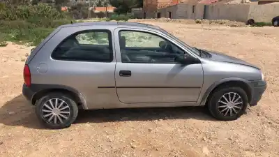 Veicolo di demolizione opel corsa b corsa b dell'anno 0 alimentato c14nz