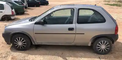Veicolo di demolizione opel corsa b corsa b dell'anno 0 alimentato c14nz