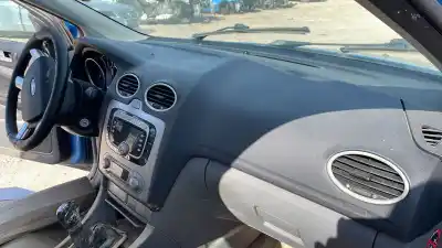 Veículo de Sucata ford focus berlina (cap) ambiente (d) do ano 0 alimentado 