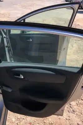 Veículo de Sucata citroen c4 berlina premier do ano 0 alimentado 9hx