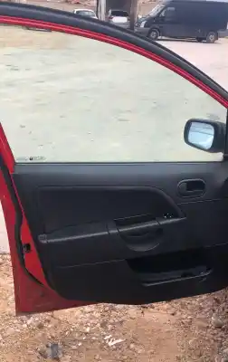 Veículo de Sucata ford fiesta (cbk) ambiente do ano 0 alimentado a9ja