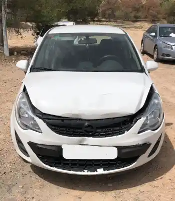 Veículo de Sucata opel zafira b d selective do ano 0 alimentado 