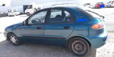 Véhicule à la ferraille DAEWOO LANOS  de l'année 2000 alimenté A15SMS