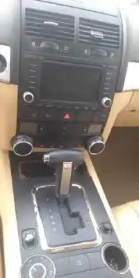 Véhicule à la ferraille volkswagen touareg (7l6) tdi v6 +motion de l'année 2006 alimenté bks