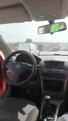 Veículo de Sucata opel astra h gtc h berlina cosmo do ano 0 alimentado 