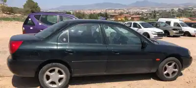 Véhicule à la ferraille ford mondeo berlina gd ghia de l'année 0 alimenté rfn