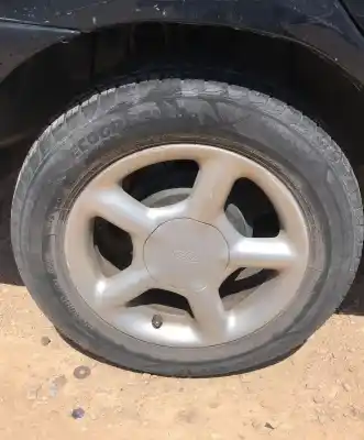 Véhicule à la ferraille ford mondeo berlina gd ghia de l'année 0 alimenté rfn