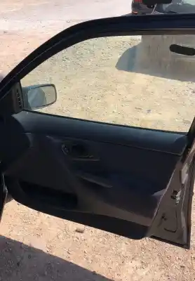 Véhicule à la ferraille ford mondeo berlina gd ghia de l'année 0 alimenté rfn