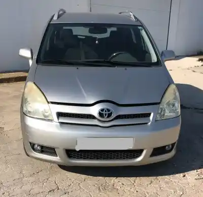 Veículo de Sucata toyota corolla verso (e12) 1.8 linea sol do ano 0 alimentado 1zzfe