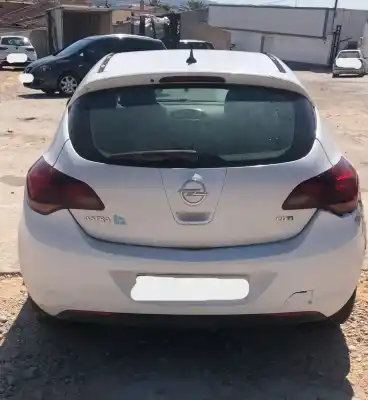 Здавання транспортного засобу opel astra j lim. astra j року 0 потужний a17dtr